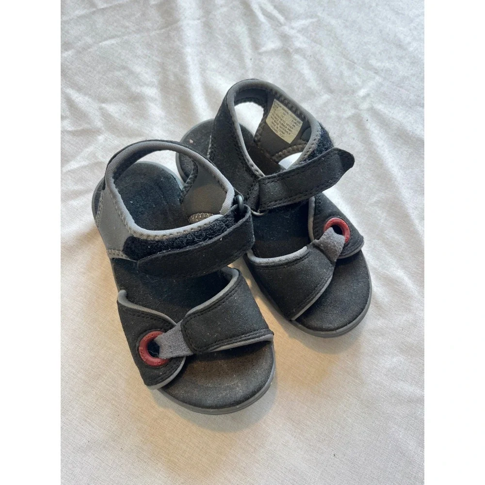 Bogs Kids Yukon Sandals Black Grey Red Adjustable Straps Size 10 US Water Hiking